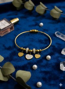 Heart Charm Bangle