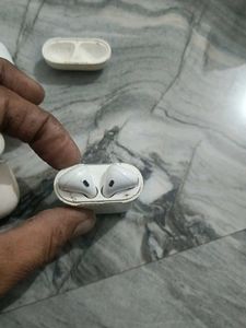 White Wireless Earbud Cases (Set of 3) scrap