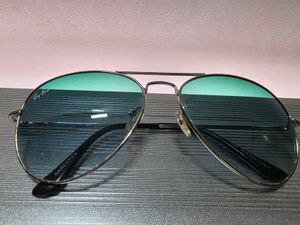 Ray-Ban Aviator Sunglasses