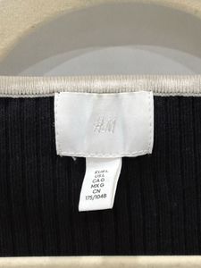 H&amp;M Ribbed Sweetheart Neck Top
