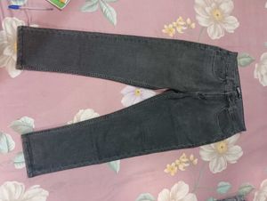 Selling a Men's Denim Jeans Combo (Set of 2) in Ex