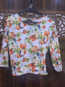 Floral Print 3/4 Sleeve Top - New