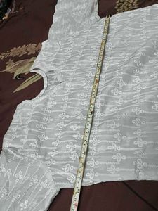 Elegant White Chikankari Kurta