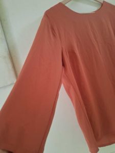 Coral Round Neck Long Sleeve Top
