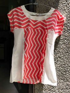 Chic Chevron Print Top