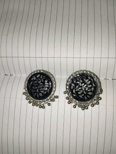 Elegant Black &amp; Silver Floral Earrings