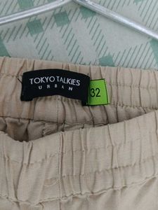 Cream coloured Cropped Trousers