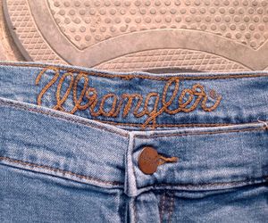 Wrangler Light Wash bootcut Denim Jeans