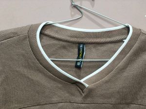 Stylish Brown Cropped T-Shirt