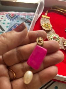 Elegant Pearl Necklace with Kundan Work