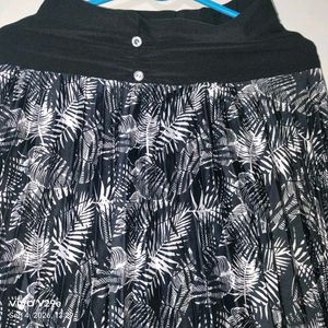 Black &amp; White Printed Long Skirt