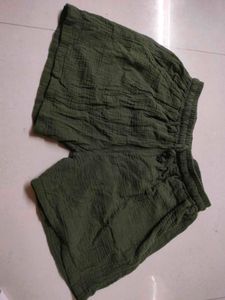 Lenin Shorts Olive Green