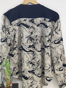 Stylish Contrast Print Top