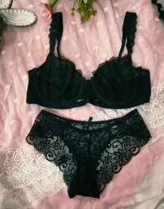 Black Lace Lingerie Set