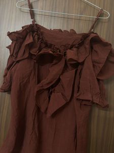 Chic Ruffled Cold-Shoulder Top