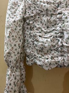 Chic Off-Shoulder Floral Ruched Top