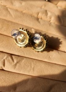 vintage pearl stud earrings