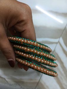 women's wear green bangle
