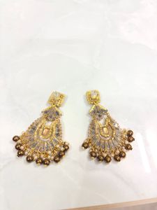 Handcrafted Elegant Kundan &amp; Pearl Drop Earrings