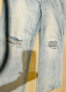 Light Wash Ripped Wide Leg Jeans