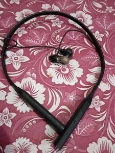 Wireless Neckband Earphones