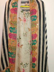 Elegant sequence Floral Print Kurta Set