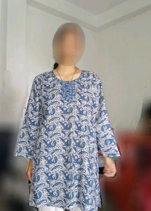Blue &amp; white Paisley Print Kurta