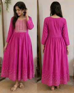 Beautiful Pink Embroidered Kurta