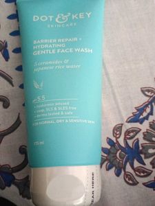 Dot &amp; Key Barrier Repair Face Wash