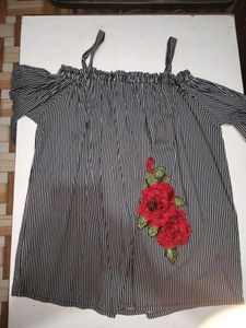 off shoulder top (Price Negotiable )