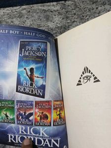 The Red Pyramid By Rick Riordan Percy Jackson