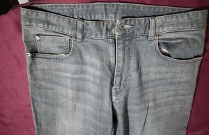 women's Light Wash Distressed Denim Jeans