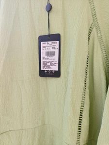 Chic Green A-Line Dress with Puff Sleeves