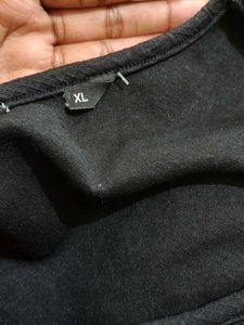 Chic Black Square Neck Tank Top