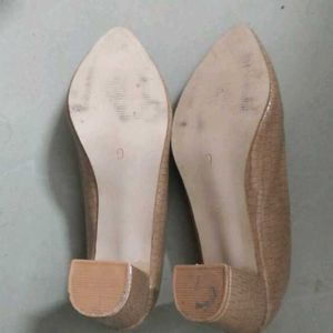 Beige Bow Accent block heels
