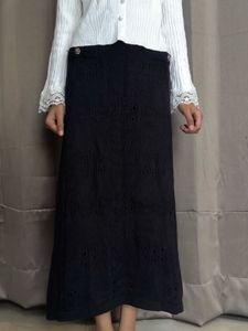 Chic Black Crochet Maxi Skirt