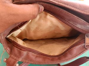 NEW PURE LEATHER HANDBAG