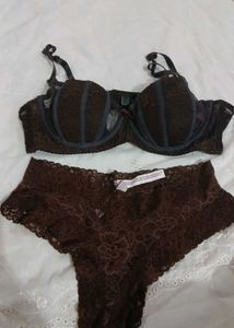 Lace Bra &amp; Panty Set
