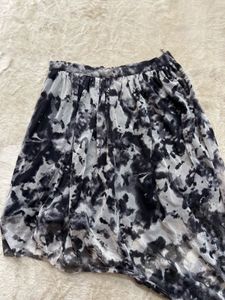 Asymmetric Tie-Dye Print Skirt