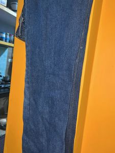 Damage Jeans