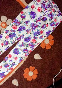Skin Fitted Flower Print Cotton Pants