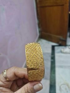 Exquisite Gold-Tone Bracelet pack of 2