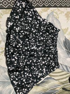 Cute Black Floral Skirt