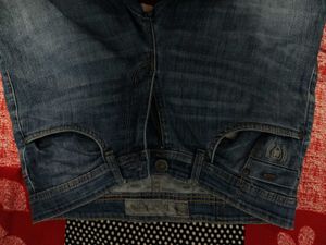 men blue jeans