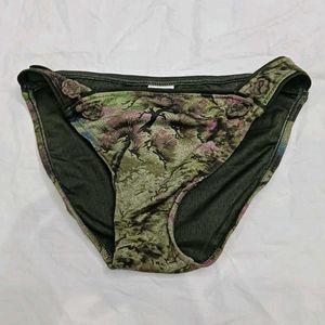 ⭐ Stylish Bikini Bottom