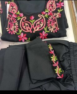 chikankari kurti