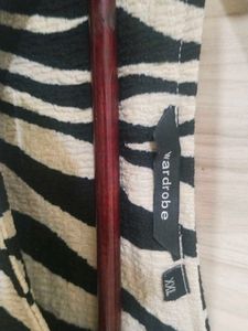 Chic Zebra Print Top
