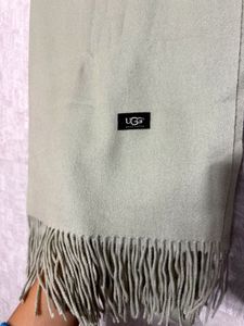 UGG Scarf - Soft &amp; Cozy