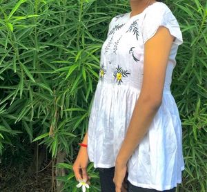 Short Kurti (Cotton ) Hand Embroidery Flowers