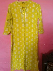 Mokshi Yellow Printed Kurta